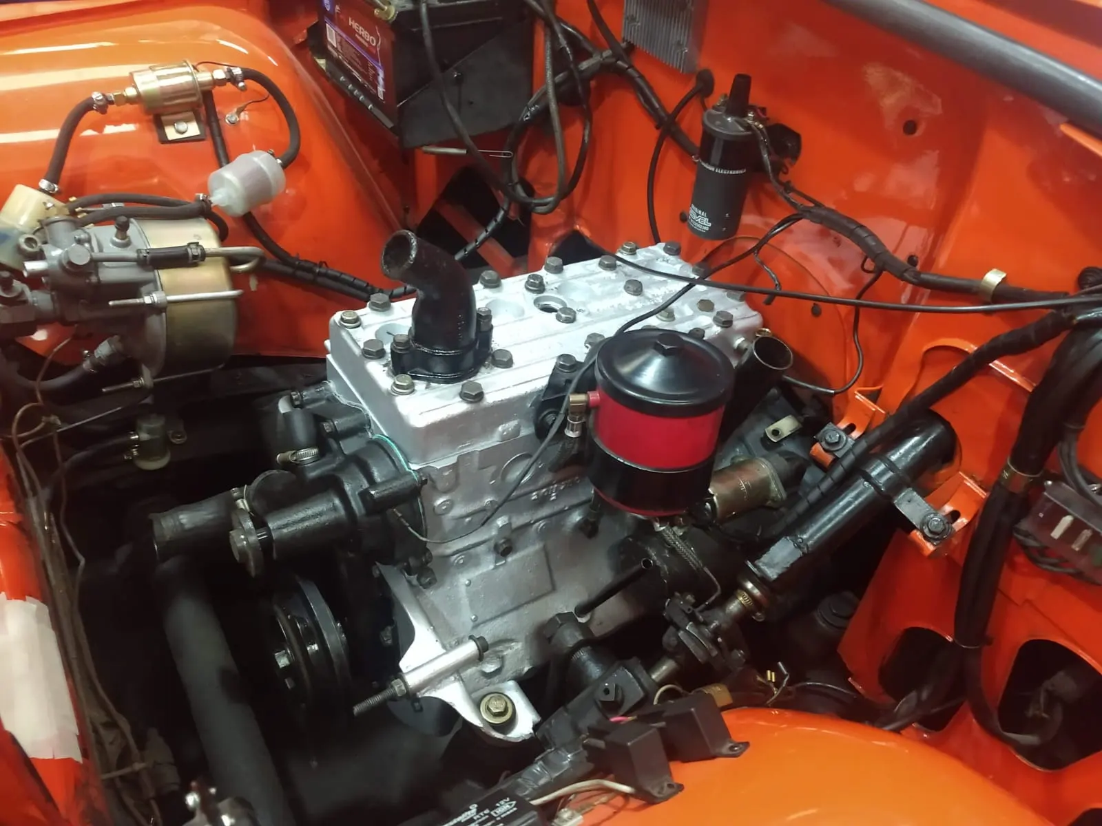 Detalle de motor reparado en Memu